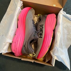 Hoka Bondi 8 - women’s size 8 - BRAND NEW!